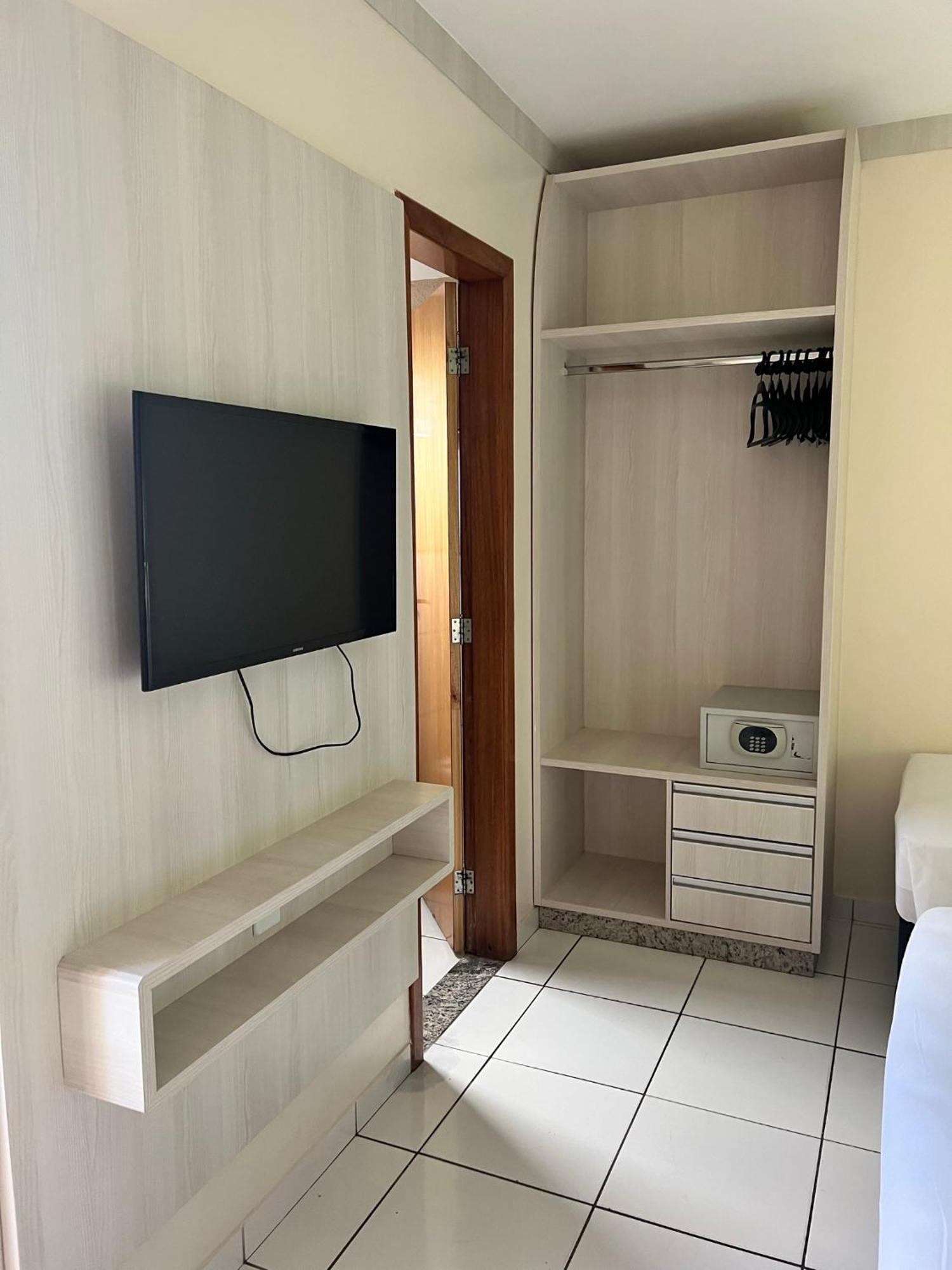 Golden Dolphin Grand Hotel Via Germano Caldas Novas Quarto foto